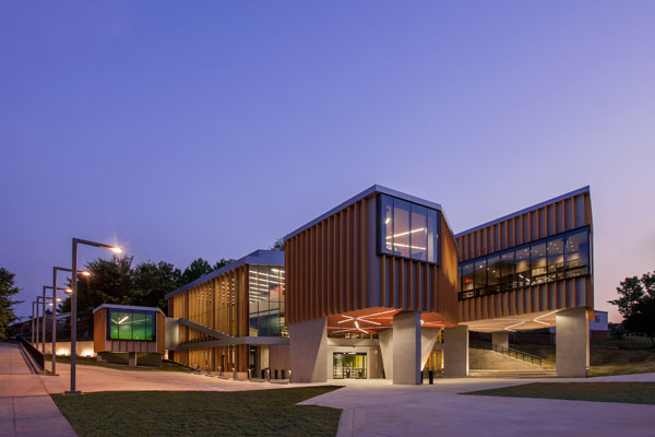 Bellevue Library. Photo by Jeff Sauers.