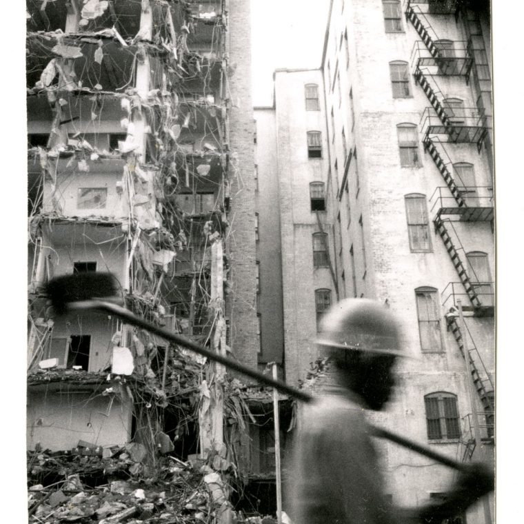 Demolition of the Normandie Hotel Annex, 15th and Eye Streets, N.W.; November 15, 1973. © Chris Earnshaw 