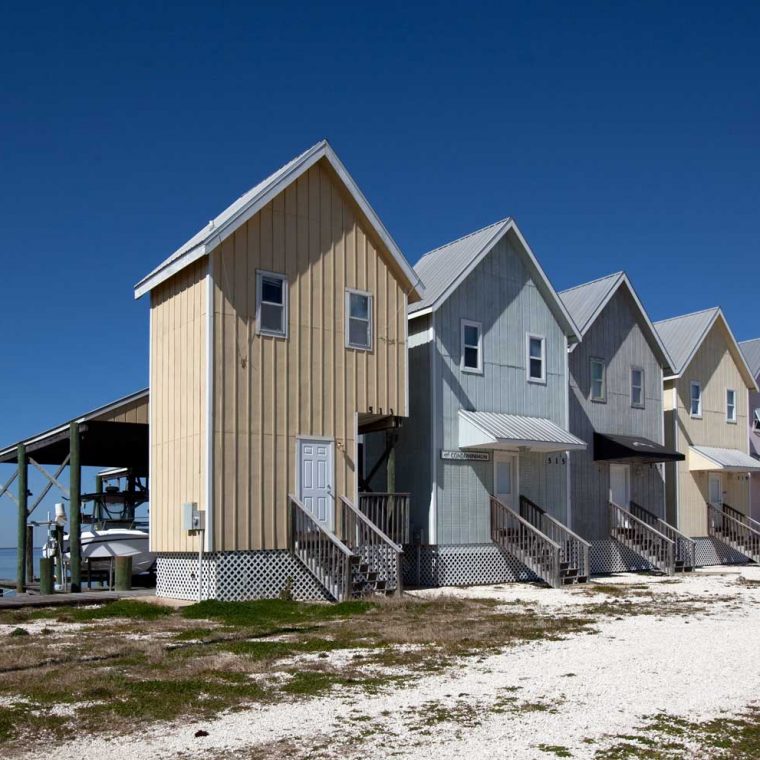 Fishing houses, Dauphin Island, Alabama, 2010. Built: ca 2000. Photo by Carol M. Highsmith; The George F. Landegger Collection of Alabama Photographs in Carol M. Highsmith’s America, Library of Congress. 