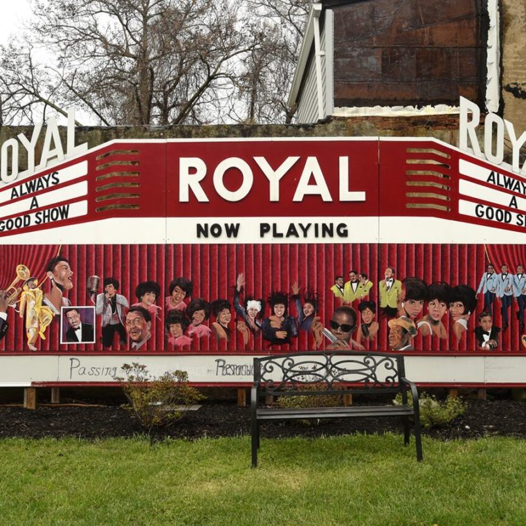 Royal marquee mural, Avenue Bakery, 2018. At his Avenue Bakery, James Hamlin has commissioned murals celebrating the Royal and Baltimore’s African American history. Photograph by Amy Davis. Used with permission. 