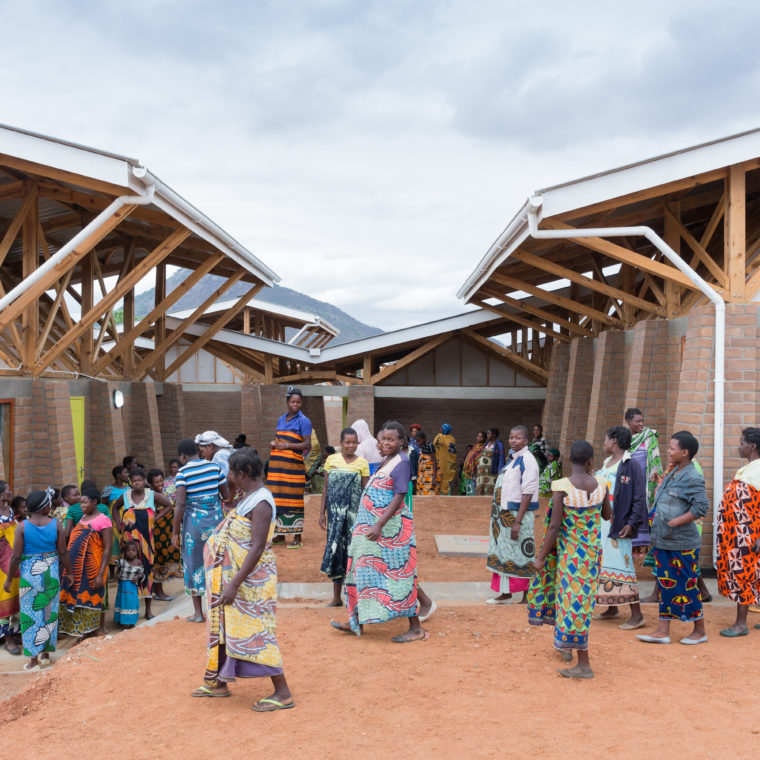 Expecting mothers at the Maternity Waiting Village in Kasungu, Malawi. Credit: Iwan Baan 