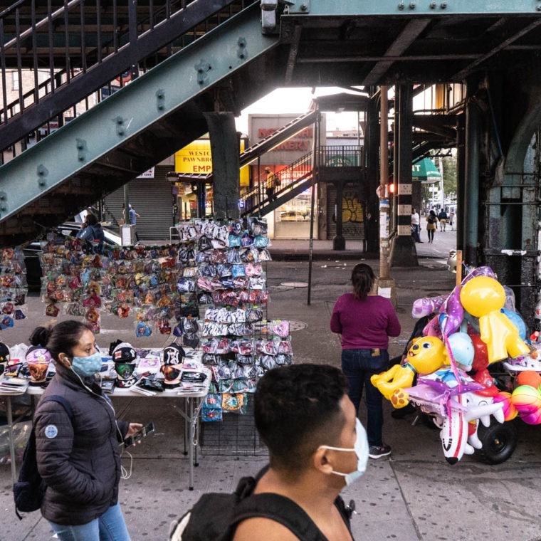 September 23, 2020: Street vendors at Morrison Avenue–Soundview Station. Westchester Avenue, Bronx, New York. © Camilo José Vergara 