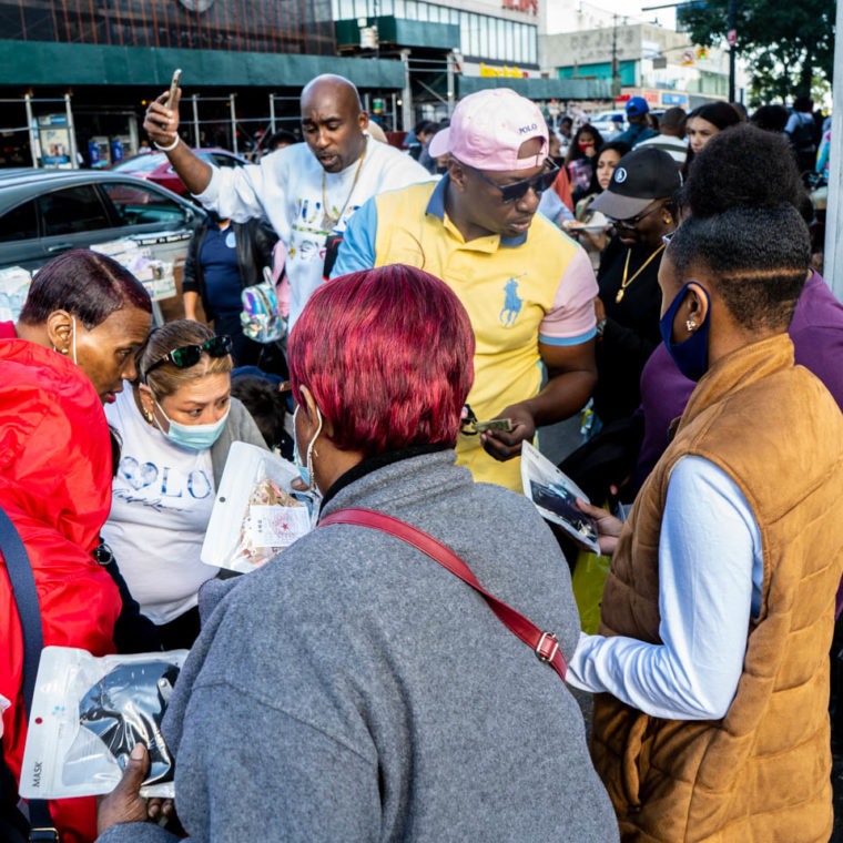 October 3, 2020: Selling masks for $1 each. East Fordham Road at Grand Concourse, Bronx, New York. © Camilo José Vergara 