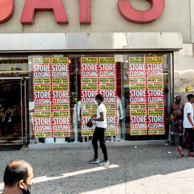 July 23, 2020: Dr. Jay’s, 410 Westchester Avenue, Bronx, New York. © Camilo José Vergara 