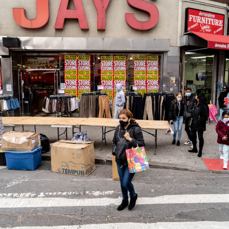 October 25, 2020: Dr. Jay’s, 410 Westchester Avenue, Bronx, New York. © Camilo José Vergara 