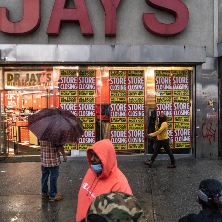 November 11, 2020: Dr. Jay’s, 410 Westchester Avenue, Bronx, New York. © Camilo José Vergara 